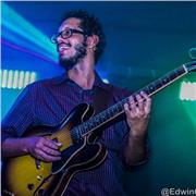 Clases de Guitarra y Armonía Musical